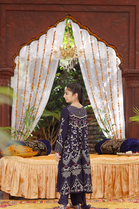 Girls Ethnic Wear