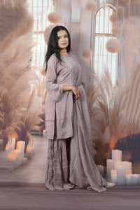 Elegant Light Pink Ladies Suits