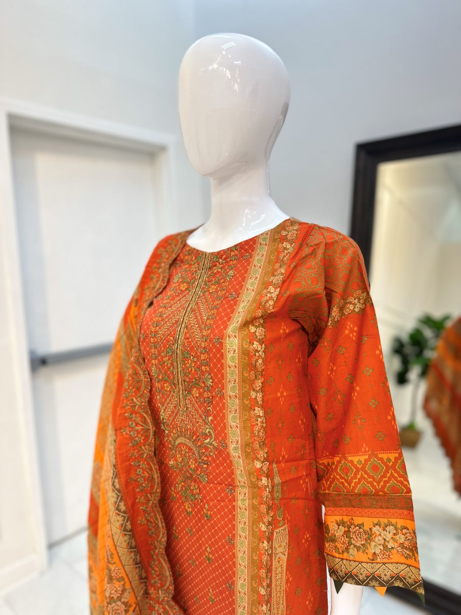 Roop-Sari-Ladies-Suit-
