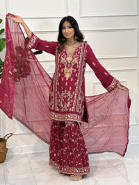 Roop-Sari-Ladies-Suit