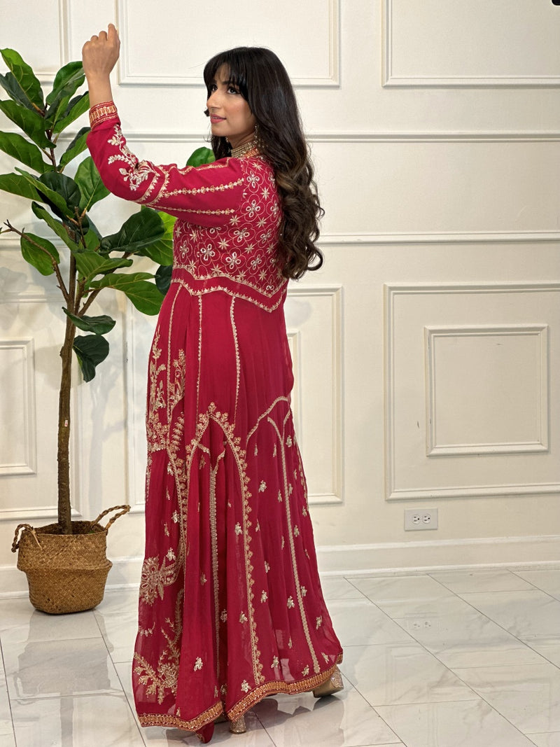 Roop-Sari-Ladies-Suit