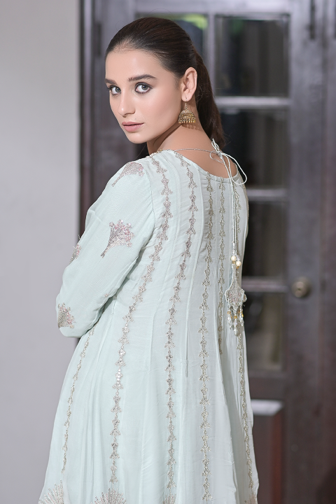 Roop-Sari-Ladies-Suit