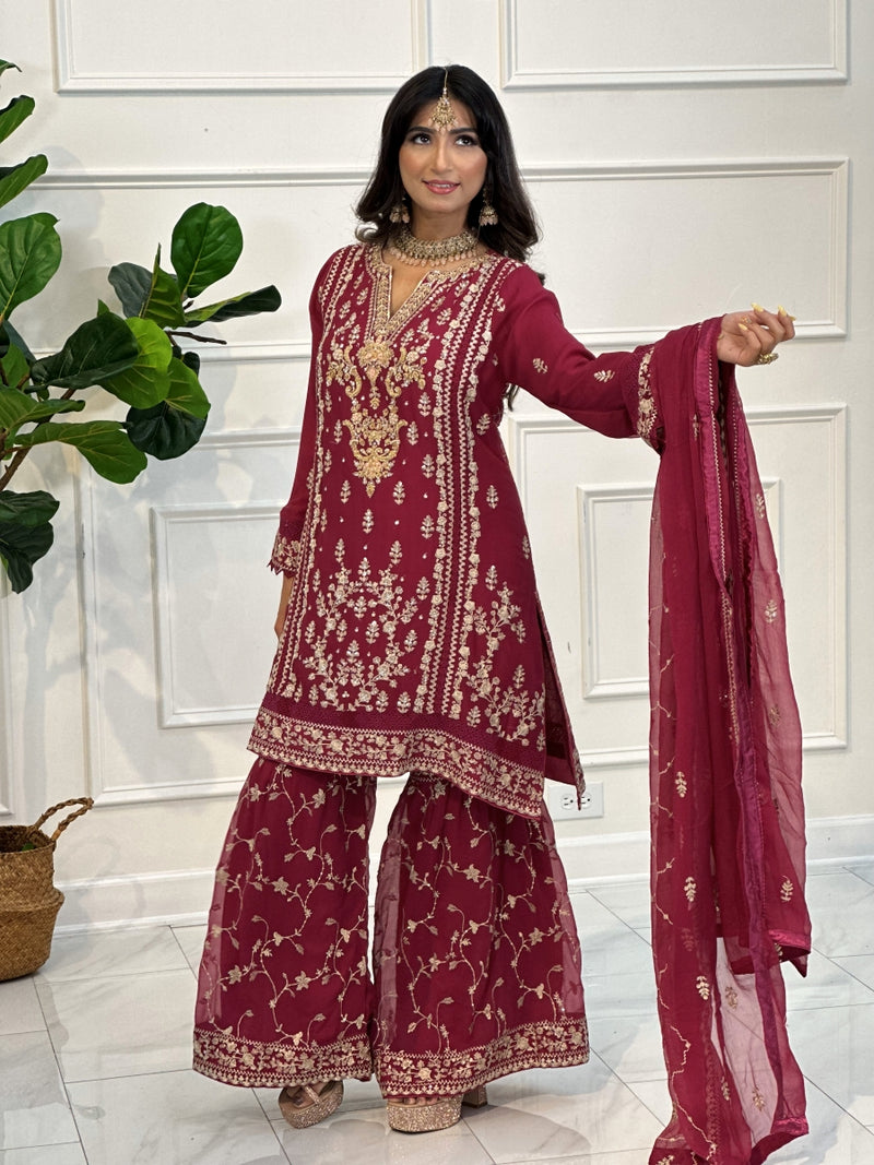 Roop-Sari-Ladies-Suit