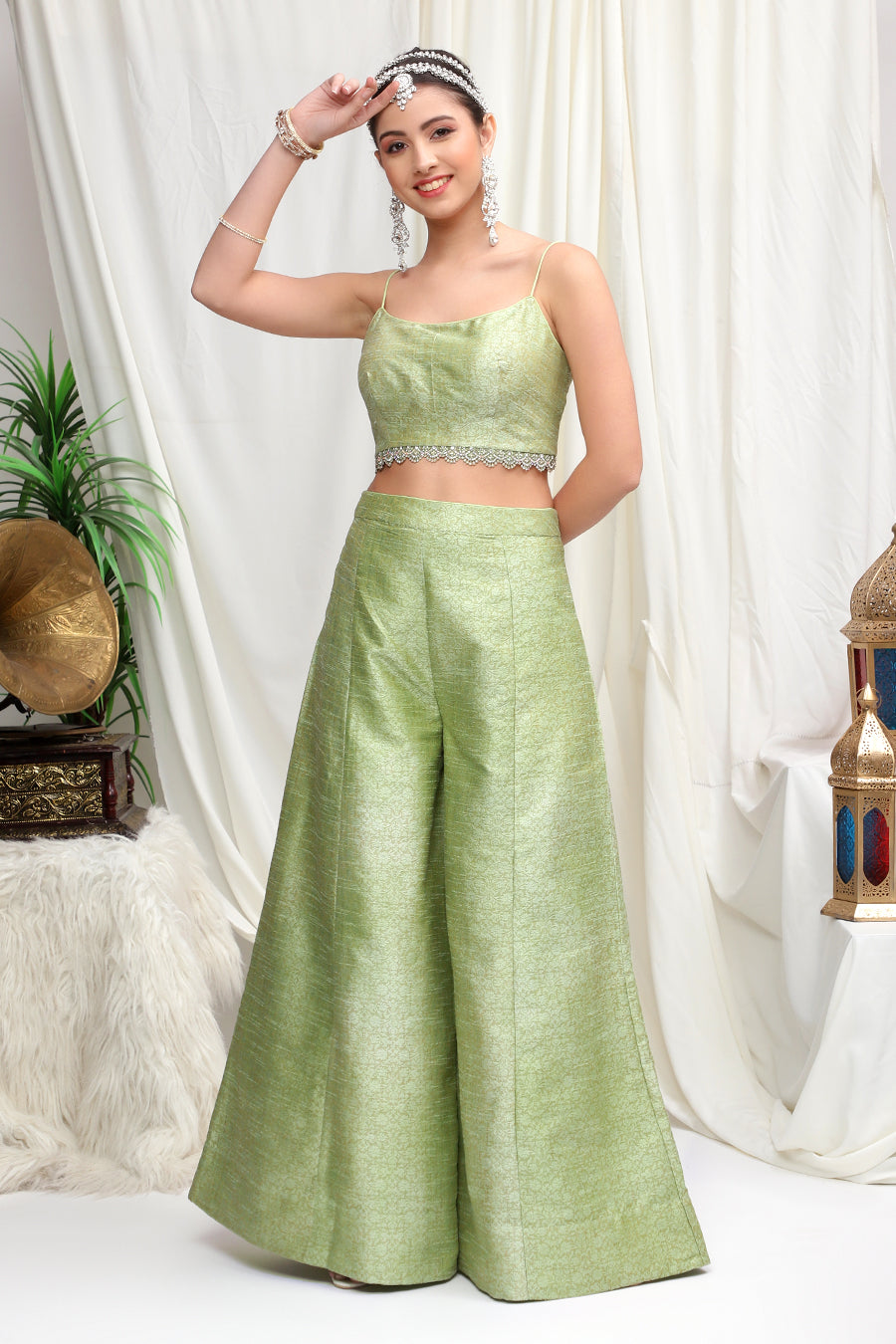 Roop-Sari-Ladies-Suit-1