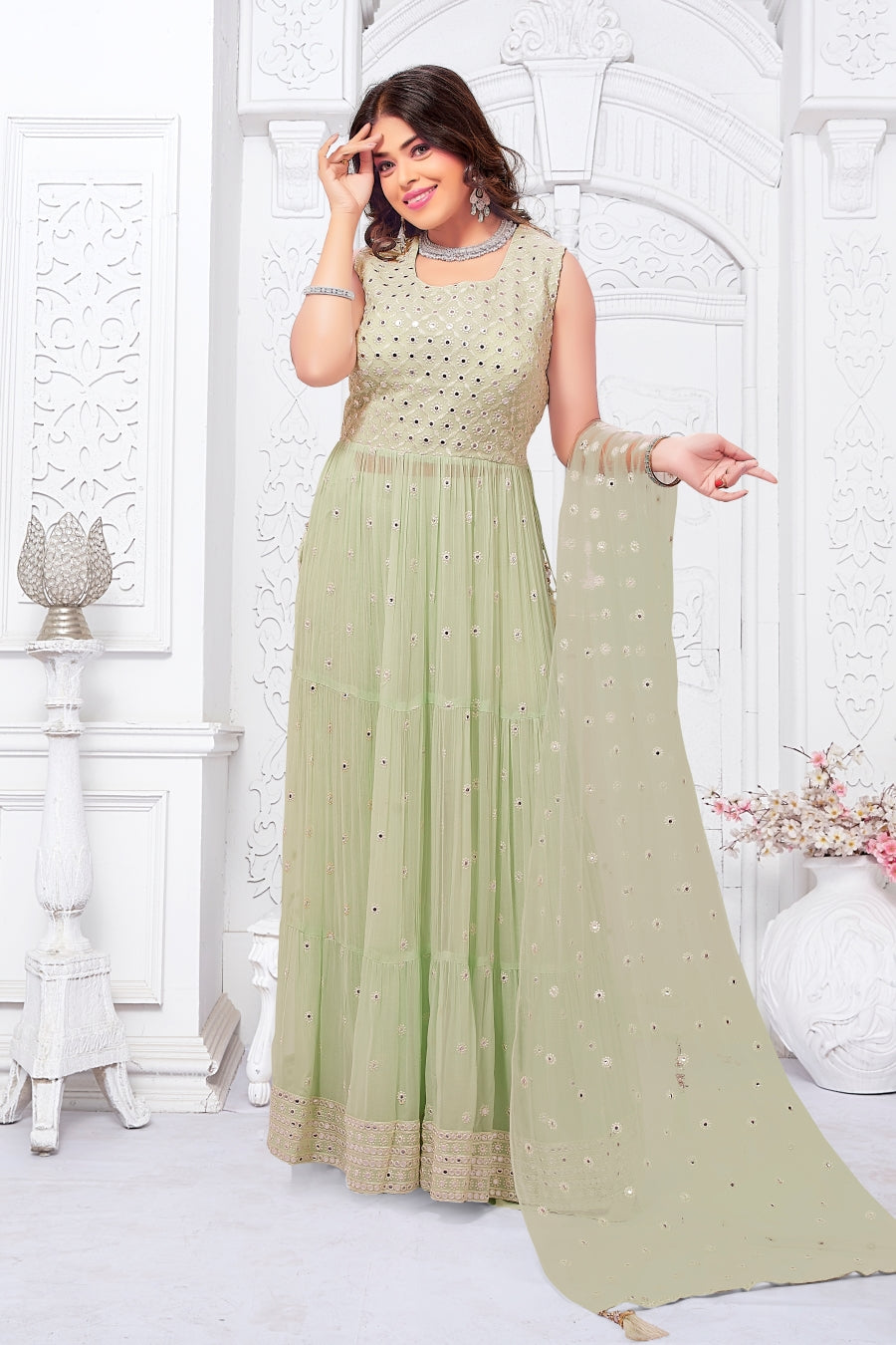 Roop-Sari-Ladies-Suit